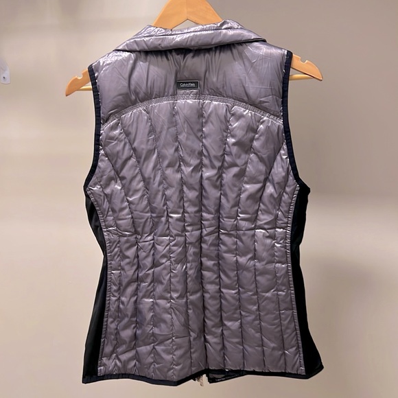 NWOT Calvin Klein Performance Puffer Vest - Picture 12 of 14